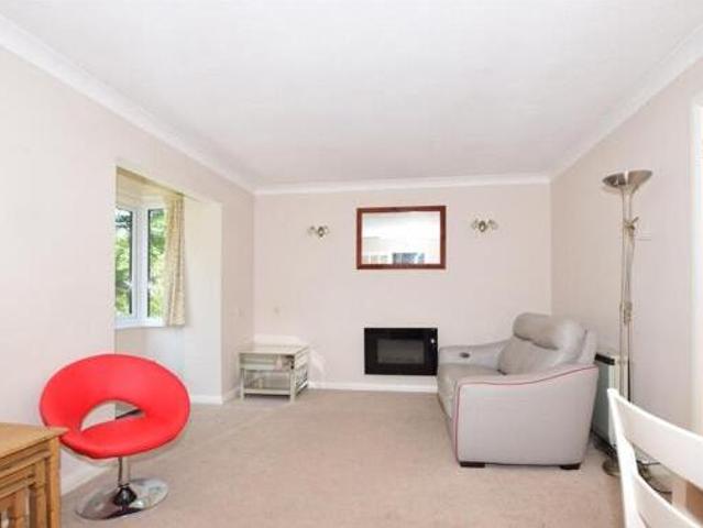 House for sale in Hillview, Surrey