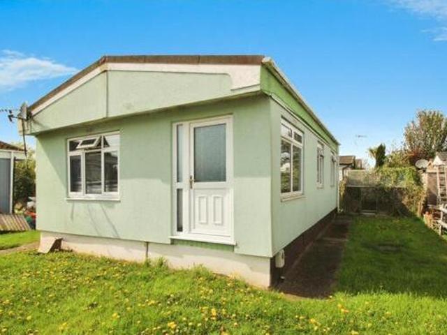 House for sale in Surrey, England