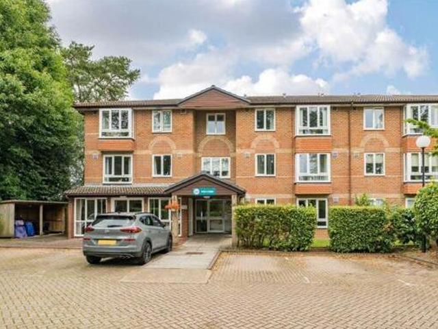 House for sale in Crowthorne