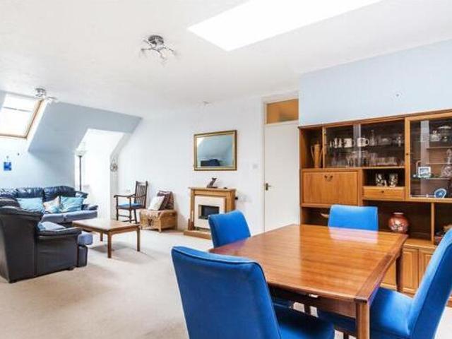 House for sale in Pachesham Park, Surrey