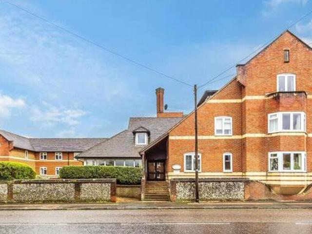 House for sale in Pachesham Park, Surrey