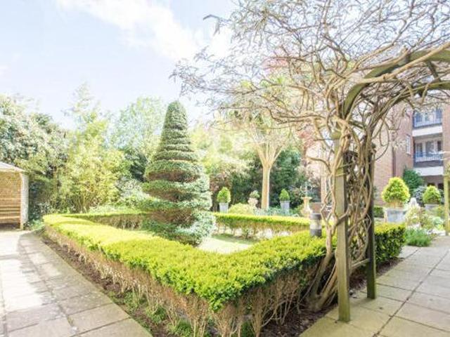 House for sale in Upperton, Eastbourne