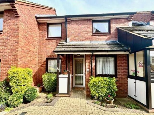 House for sale in Row Town, Surrey