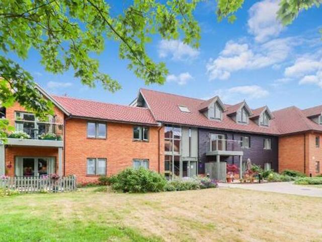 House for sale in Gerrards Cross, Denham