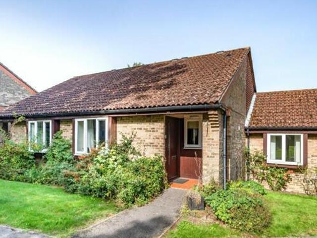 House for sale in Woodbridge Hill, Guildford