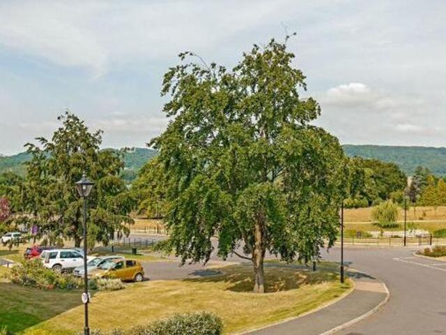 House for sale in Froggatt, East Midlands