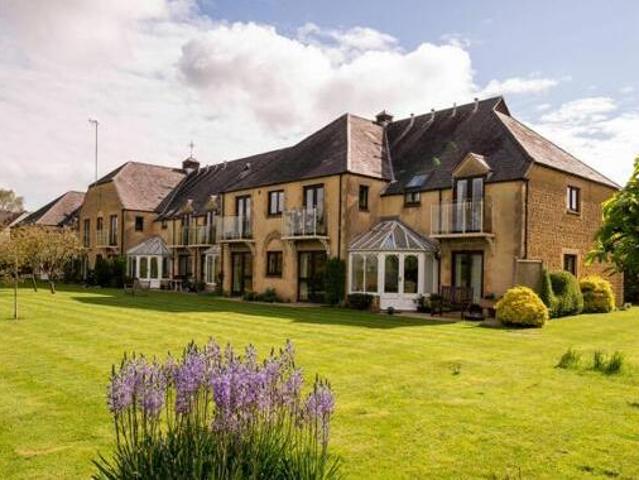 House for sale in Fossebridge, Gloucestershire