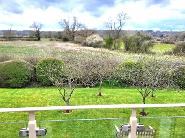 House for sale in Fossebridge, Gloucestershire