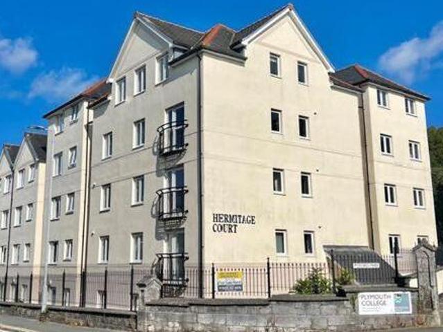 House for sale in Follaton, Strode