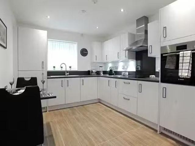 House for sale in Shirley