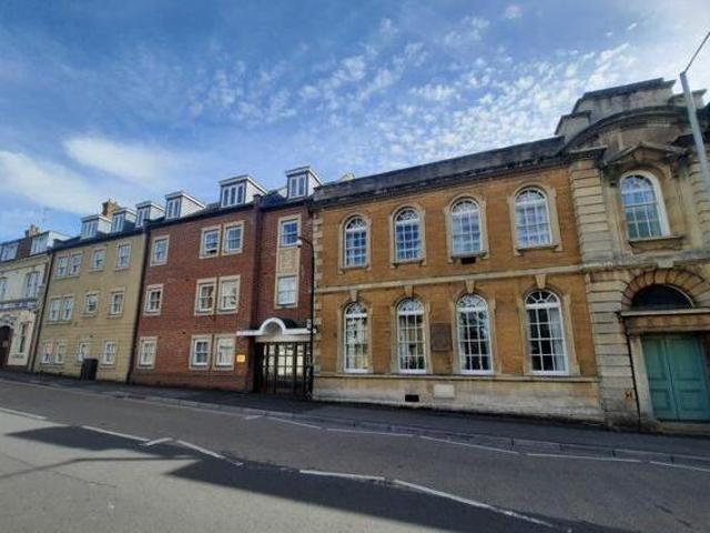 House for sale in Yeovil, Somerset