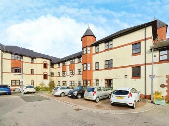 House for sale in Llanbadoc, Wales