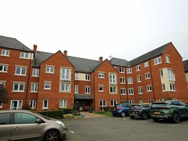 House for sale in Stourbridge, West Midlands