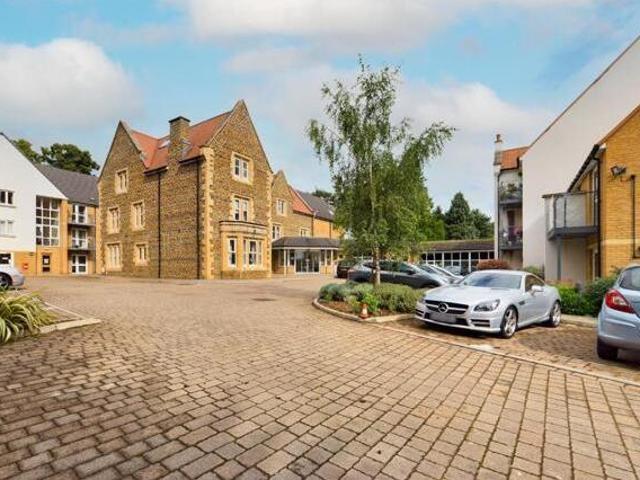 House for sale in Northampton, Northamptonshire
