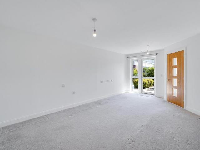 House for rent in Blackhills, Surrey