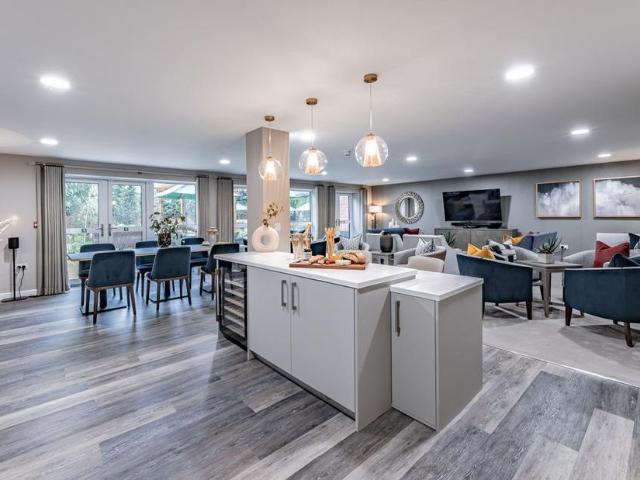 House for rent in Kitt's Moss, Bramhall