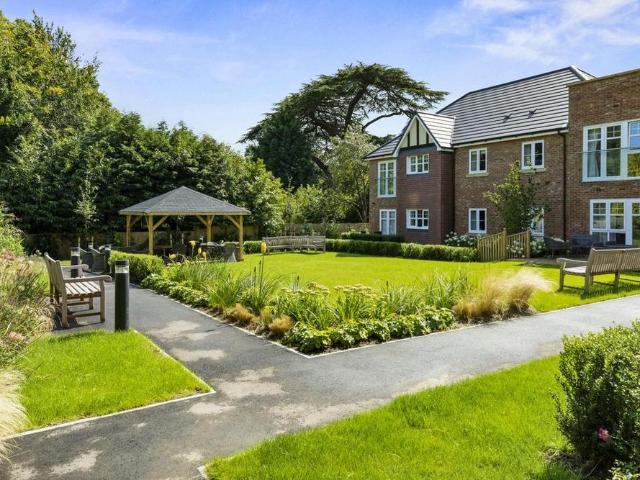 House for rent in London Borough of Croydon, Sanderstead