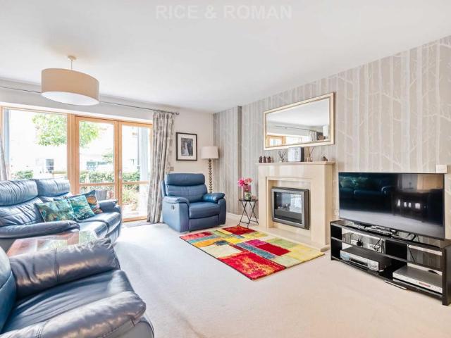 House for rent in Blackhills, Surrey