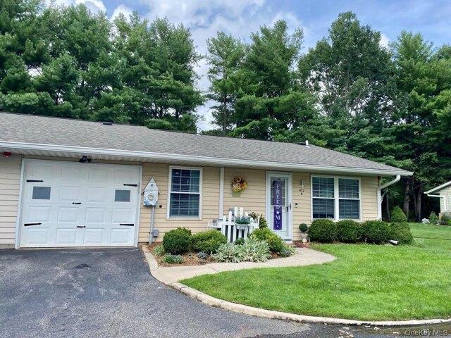 Condo for sale in Centereach, New York