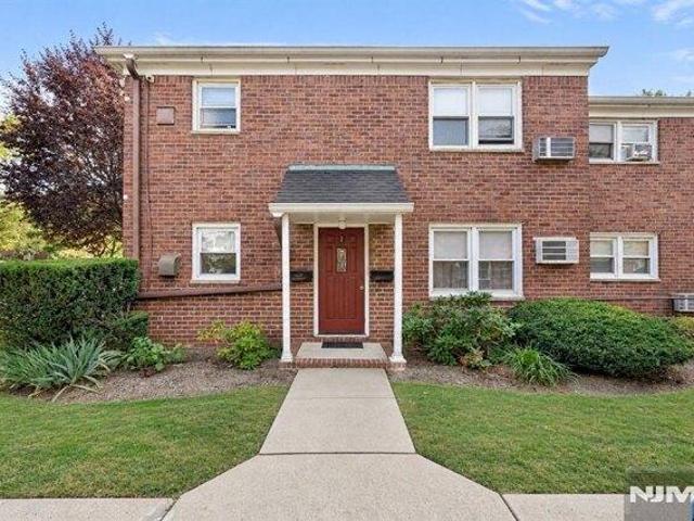 Condo for sale in Morsemere, Ridgefield