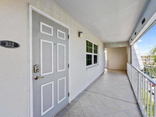 Condo for sale in Riviera Beach, Florida