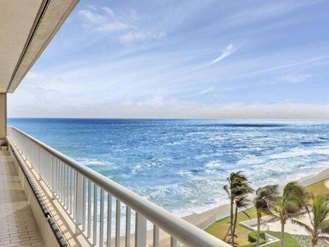 Condo for sale in Riviera Beach, Florida