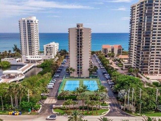 Condo for sale in Riviera Beach, Florida