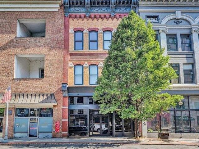 Condo for sale in Roanoke