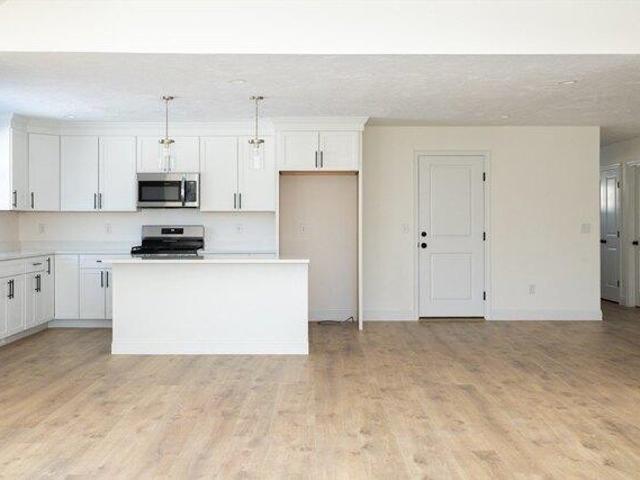 Condo for sale in Rochester, Massachusetts