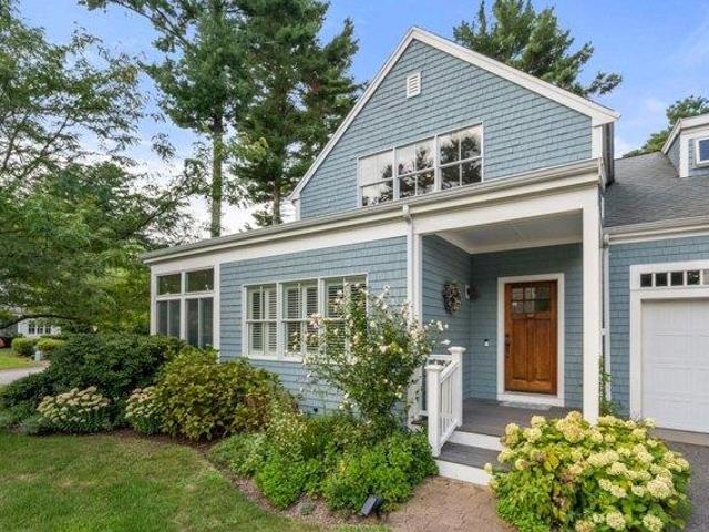 Condo for sale in Rochester, Massachusetts