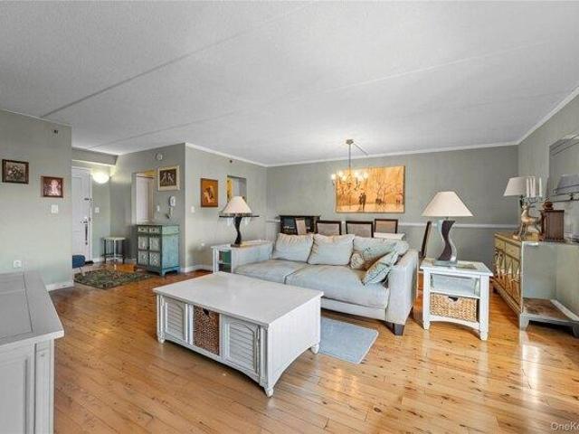 Condo for sale in Queens, Arverne