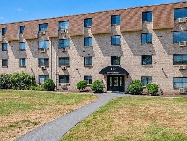 Condo for sale in Rockland, Plymouth County