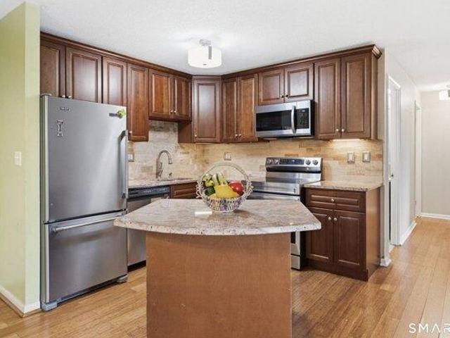 Condo for sale in Rocky Hill, Connecticut