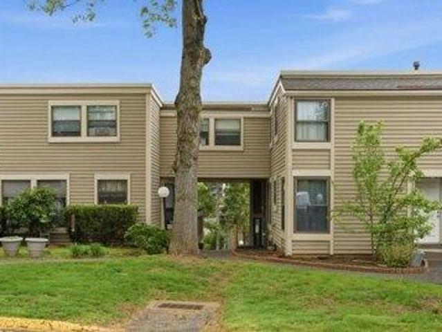 Condo for sale in Cold Spring Village, Rocky Hill
