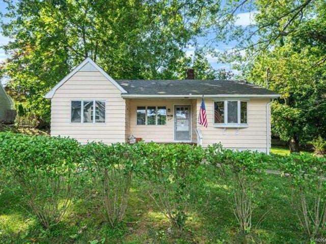 House for sale in Centereach, New York