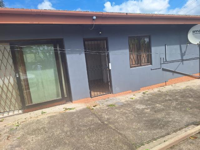 Room for rent in Seaview, Kwazulu-natal