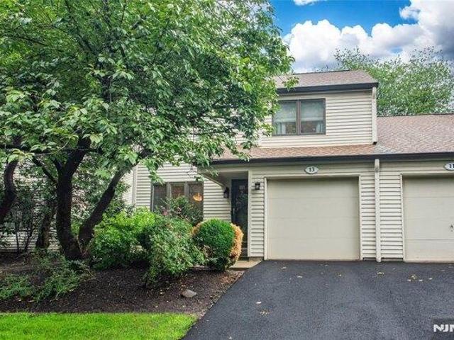 House for sale in Roseland, New Jersey