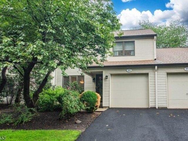 House for sale in Roseland, New Jersey