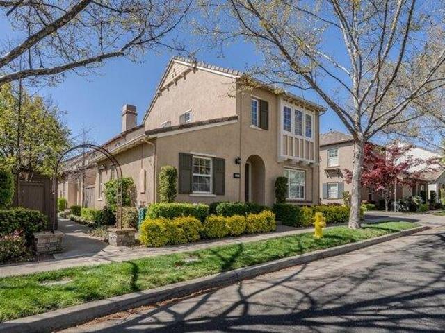 Condo for sale in Roseville, California