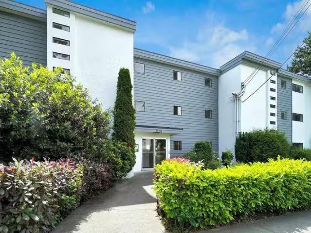 Condo for rent in Victoria