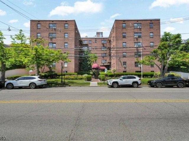 Condo for sale in Rutherford, New Jersey