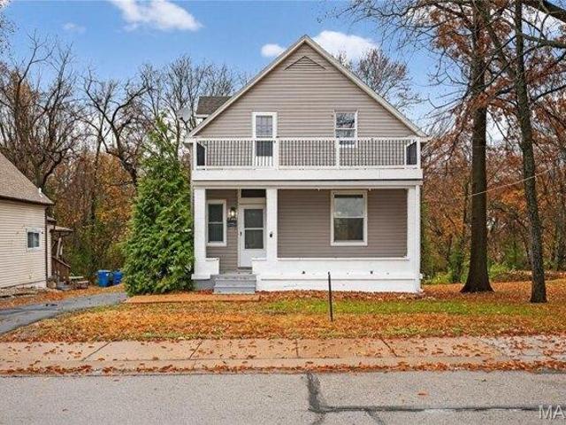 House for sale in Saint John, Missouri