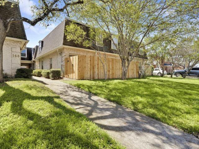 Condo for sale in Leesville, Texas