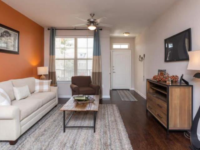 Apartment for rent in Overlook at Stone Oak Park, San Antonio