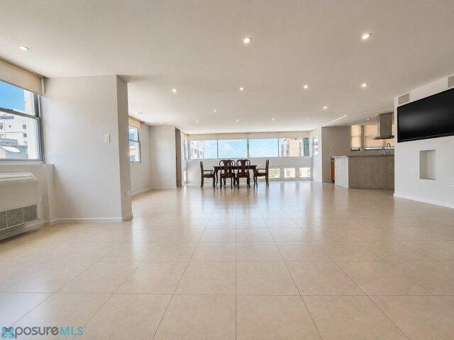 Condo for sale in San Juan