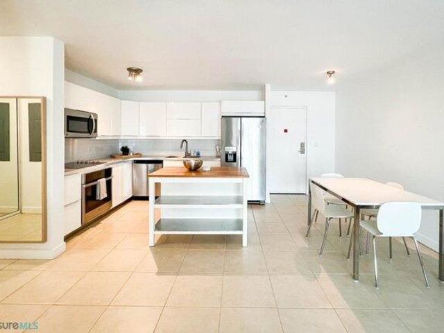Condo for sale in San Juan