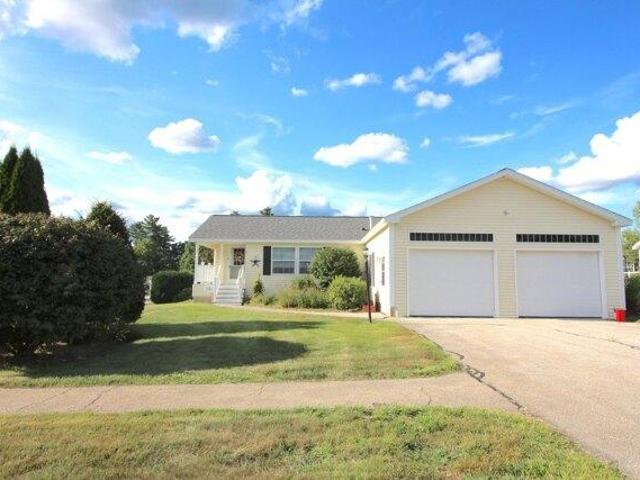 House for sale in Sandown, Rockingham County