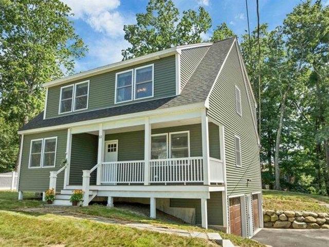 House for sale in Sandown, Rockingham County