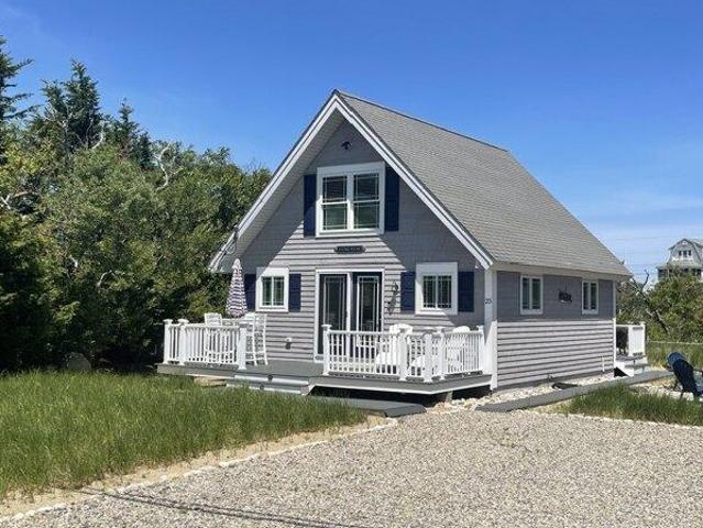 House for sale in Old Quaker Meetinghouse, Sandwich