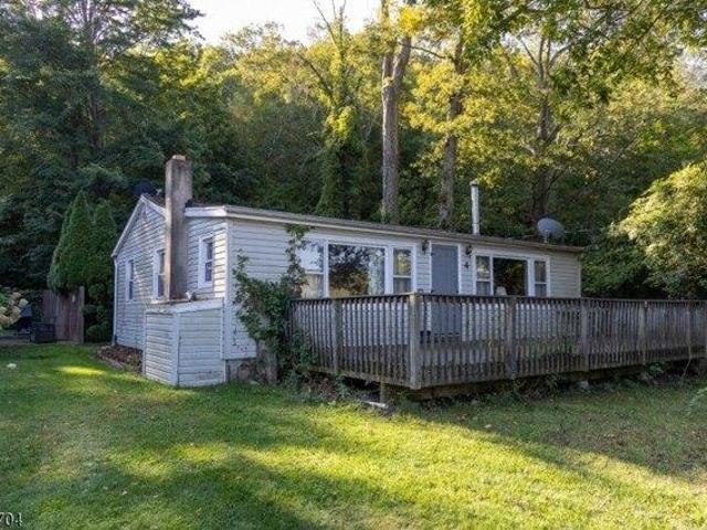 House for sale in Layton, New Jersey